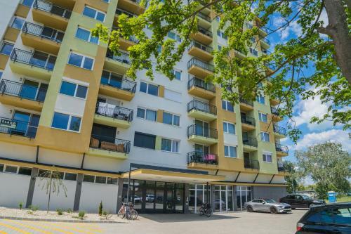 Mf Silverhome 402 Apartment