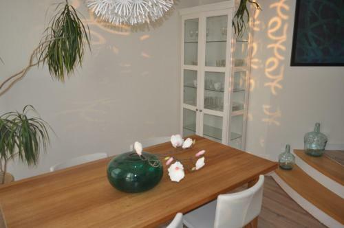 Apartamento Zentrumsnahe Ferienwohnung Im Gr�nen