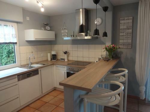 Ferienh�user Rh�n - Haus Natalie & Haus Helene