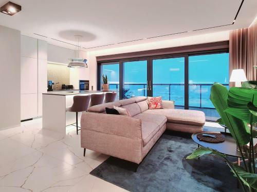 Baltic View Luxury Apartment Gardenia Front
