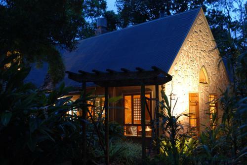 Lodge Witches Falls Cottages