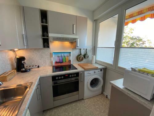Apartment Mit Sonnenbalkon Und Netflix Im Zentrum