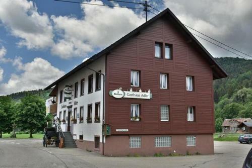 Bed & Breakfast G�stehaus Adler Albtal