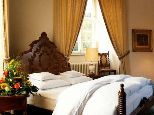 Hotel Und Restaurant Burg Schnellenberg