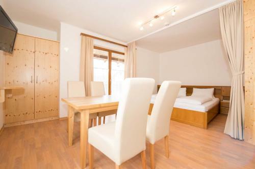 Hostal Ferienwohnungen Plattner