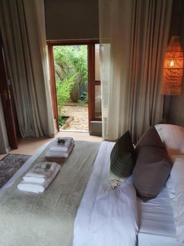 Komorebi - Luxury 4 Br In Tranquil Nature Estate.