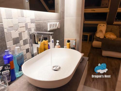Apartamento Dragon?s Nest: Cozy & Modern Attic Loft Nuremberg