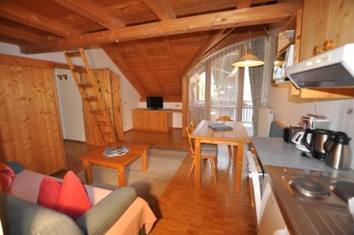 Apartamentos Ferienwohnungen Knaller-m�d