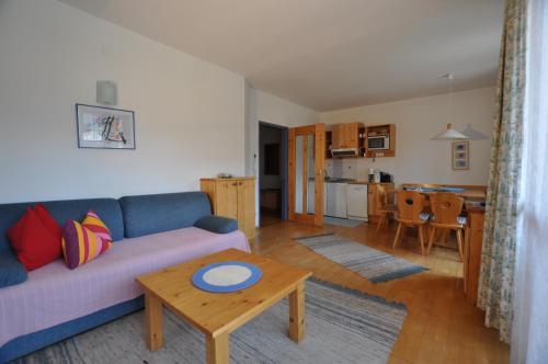 Apartamentos Ferienwohnungen Knaller-m�d