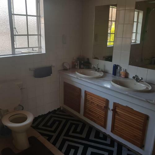 Hostal Royal Olympia Lodges & Safaris Rsa