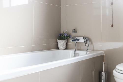 Hostal Cashmere Suites
