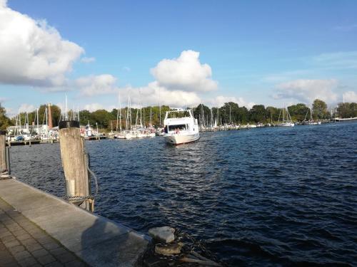 Sellin - Seedorf Am Neuensiener See Apartment 08