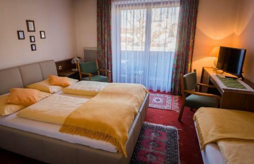 Hostal Hotel-garni Ramsl