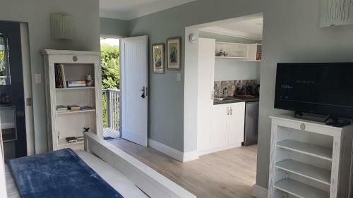 Modern 1 Bed Studio Apartment With Amazing Views