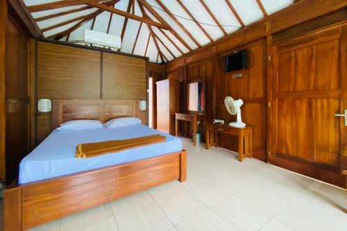 Hotel Rumah Kayu Pinggir Kali Redpartner