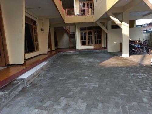 Hotel Oyo 90757 Am'key Villa Tretes 1