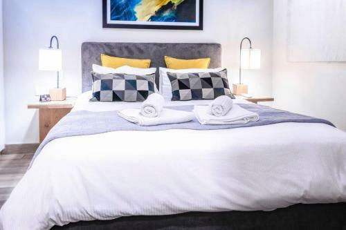 The Regency 2 Bedroom Apartment