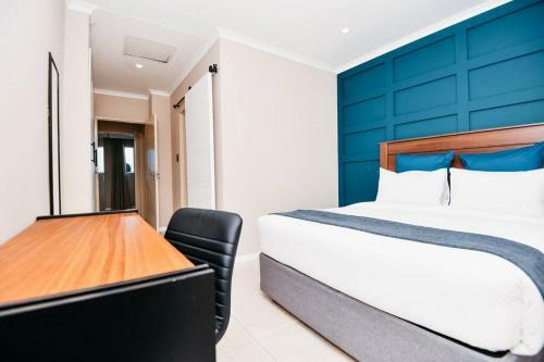 Smart & Modern Apartment @ Menlyn Place