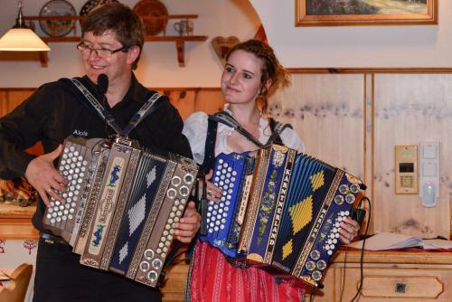 Hostal Gasthof Pension Sonnfeld