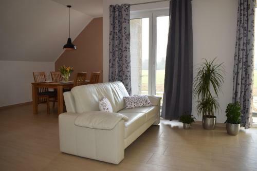 Apartamento Einladende Ferienwohnung Auf Bauernhof In Sinzig