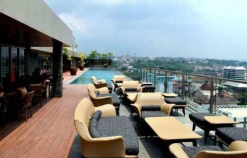 Apartamento Charming Hotel Studio At Louis Kienne Simpang Lima