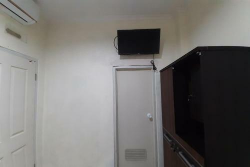 Hotel Oyo Life 2751 Deyo Kost