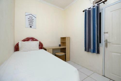 Hotel Oyo Life 2751 Deyo Kost