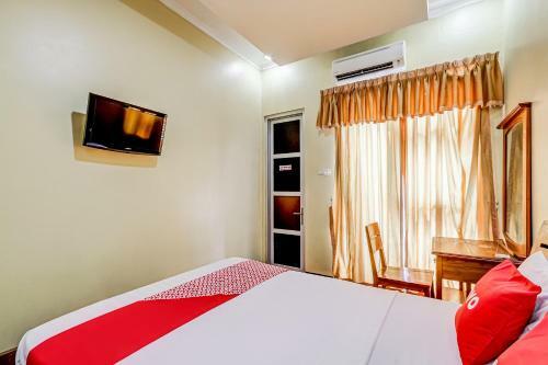 Oyo 91036 Hotel Simpang Lima Gkpri