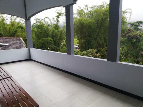 Mahoni Family House