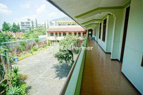 Hotel Grand Palem Redpartner