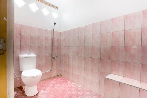 Spot On 2584 Hotel Karya Nunggal Asri