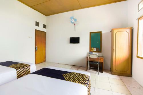 Spot On 2584 Hotel Karya Nunggal Asri