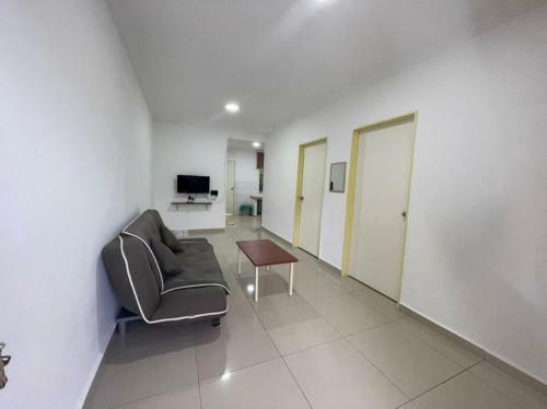 Hotel Oyo 90497 Eva Homestay