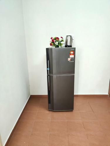 Oyo Home 90228 D'anjung Villa