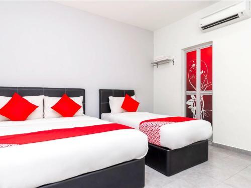 Oyo 756 Muar City Hotel