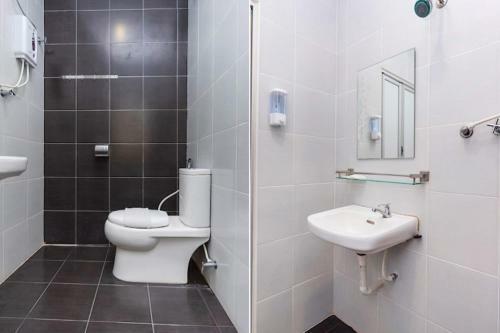 Oyo 756 Muar City Hotel