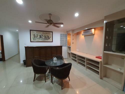 Bersatu Queenco Homestay Muar