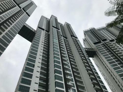 Luxury Smart Apartment W/ Poolview @green Haven