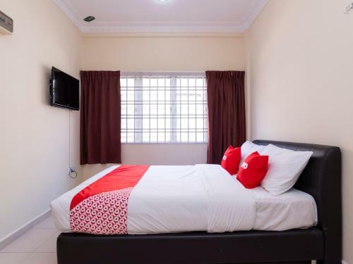 Oyo 89536 Hazris Hotel