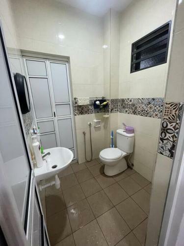 Hadeerna Homestay - Double Storey Terrace