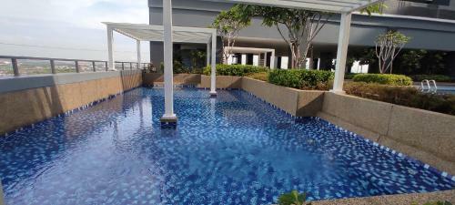 Hostal Bukit Rimau Queen Bedroom With Pool View Room Only
