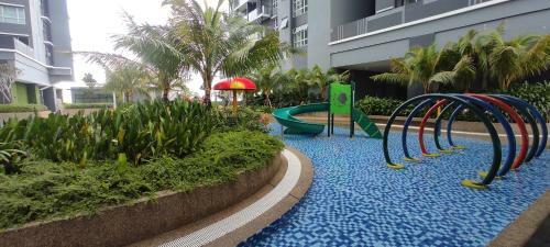 Hostal Bukit Rimau Queen Bedroom With Pool View Room Only