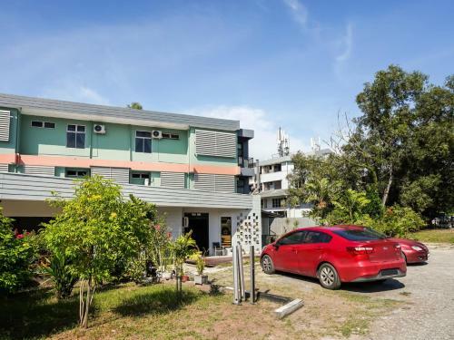Hotel Oyo 89603 Treeline Urban Inn