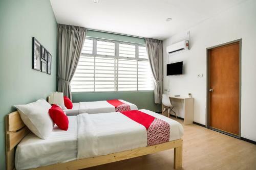 Hotel Oyo 89603 Treeline Urban Inn