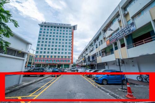 A Residence @ Between Hilton & Cititel Hotel