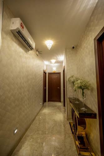 A Residence @ Between Hilton & Cititel Hotel