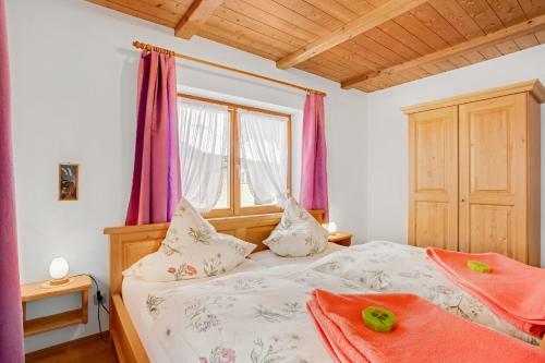 Apartamento Ferienwohnung K�nig Im Obergeschoss