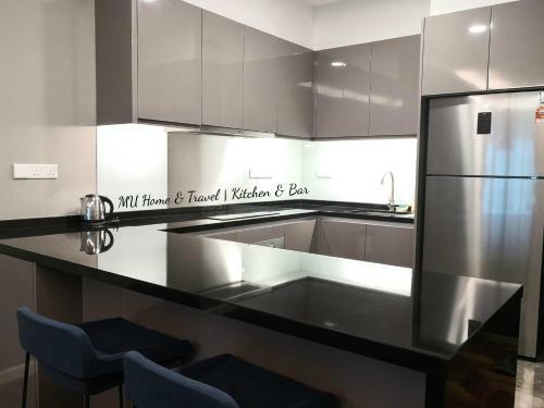 Hostal Mu Vista L 360 Skypool Superior Suite