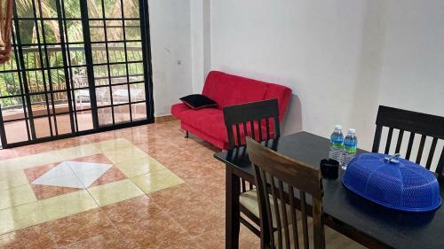 Lovely 1 Bedroom Apartment Unit With Balcony