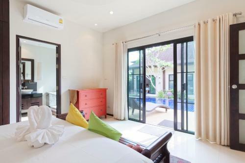 Queen Palm Villa